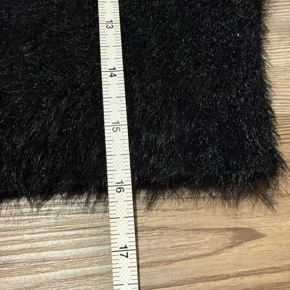 Fabletics fuzzy Crop Cardigan Sweater Black Womens XS Textured Soft 90s NEW - Picture 7 of 14